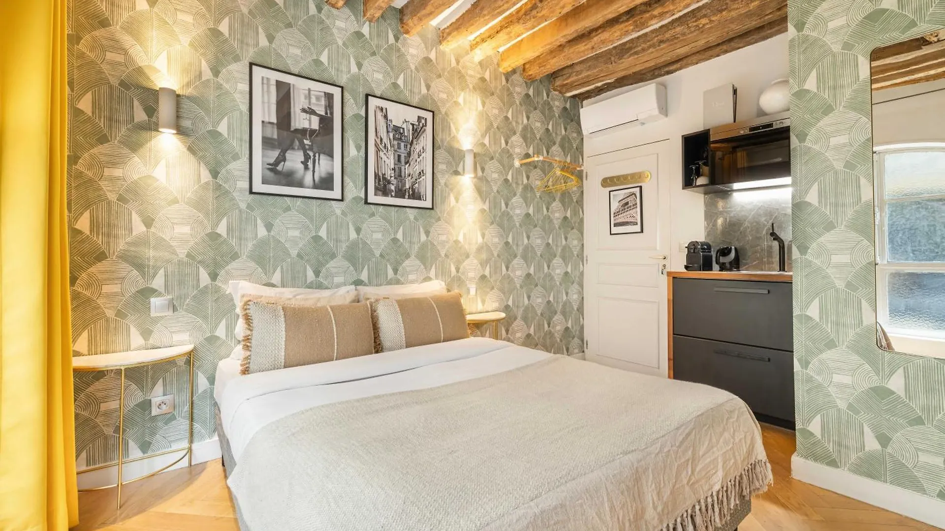 Superb Historical Next To Louvre And Opera Apartment Paris