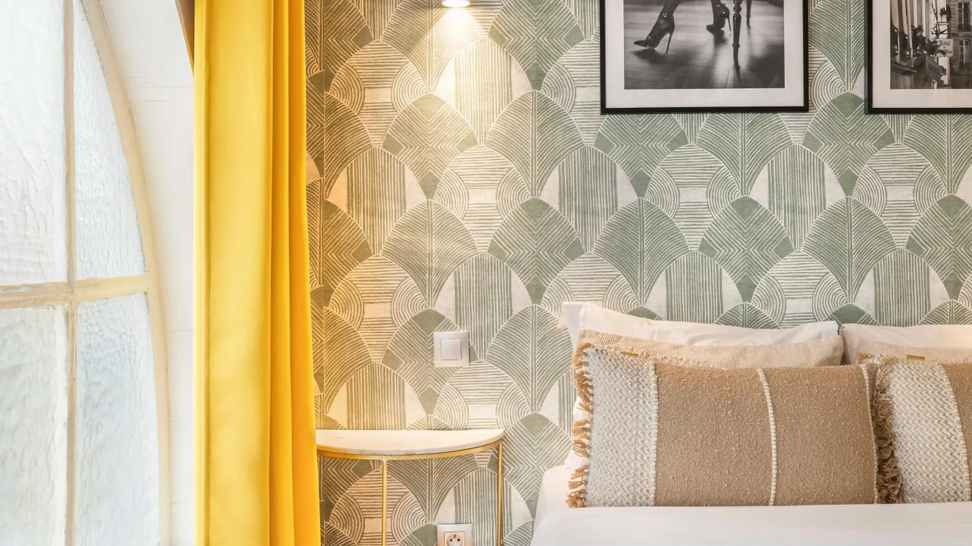 Apartment Superb Historical Next To Louvre And Opera Paris